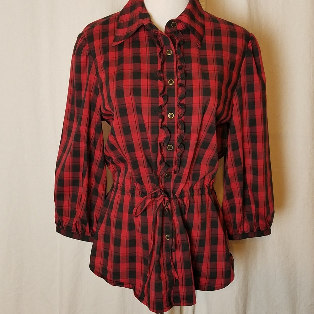 Gianni Bini Red Black Buffalo plaid Ruffle blouse